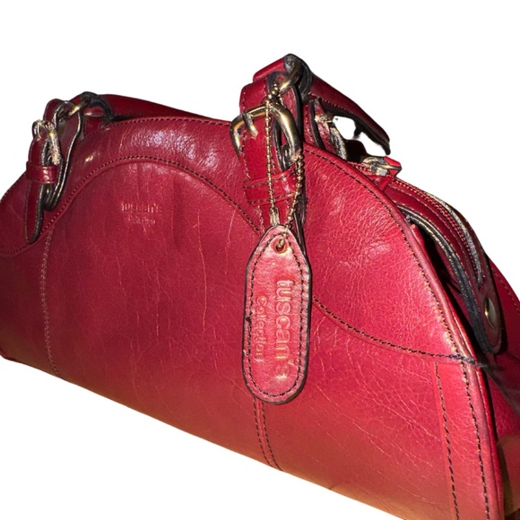 Tuscan’s Collection Cherry Red Leather Hand Bag - Picture 4 of 4